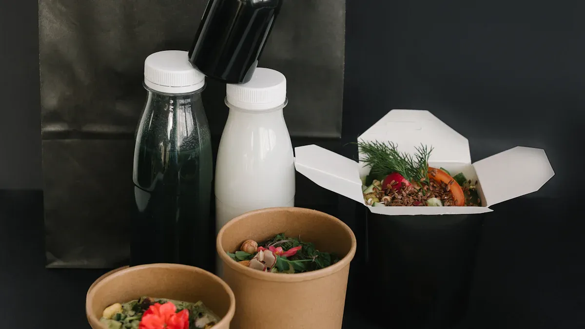 Paper Bowl vs Plastic Bowl: Material Composition